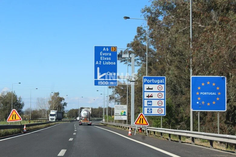 L'Espagne abandonne l'obligation de test covid-19 pour les voyageurs depuis le Portugal