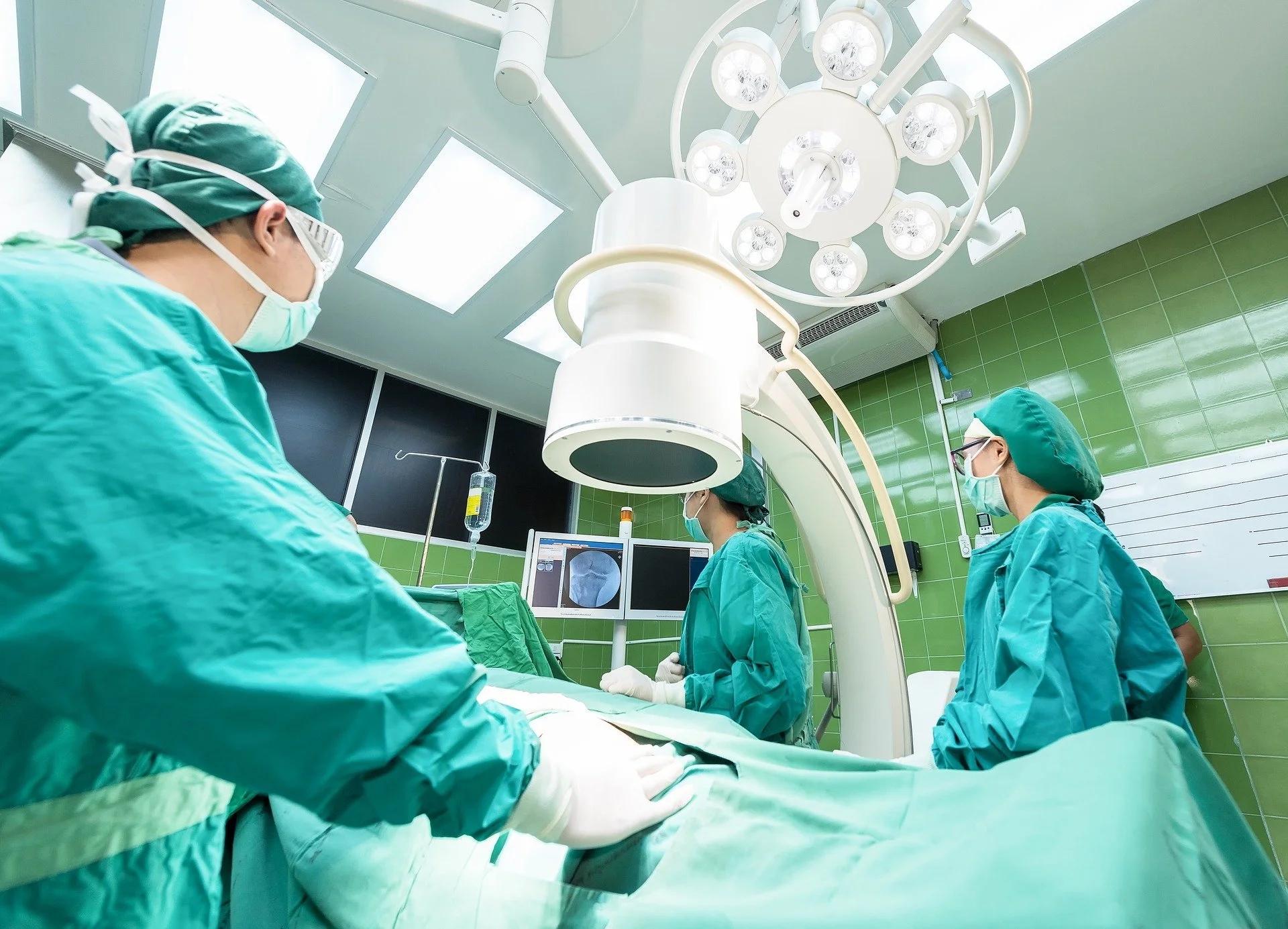 40% des hospitalisés en Espagne "avec" le covid et non "à cause" du covid