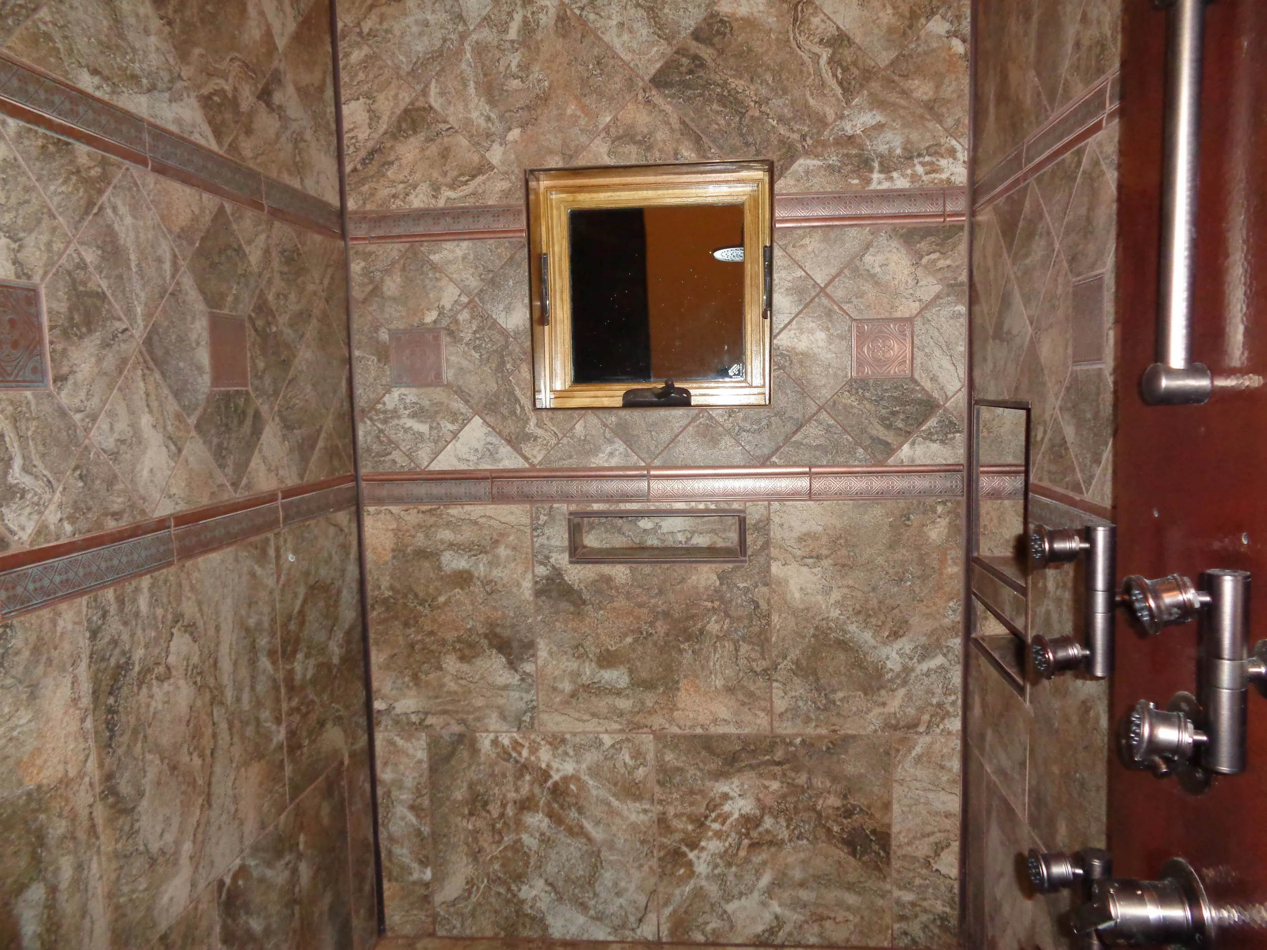 Master shower 1.JPG