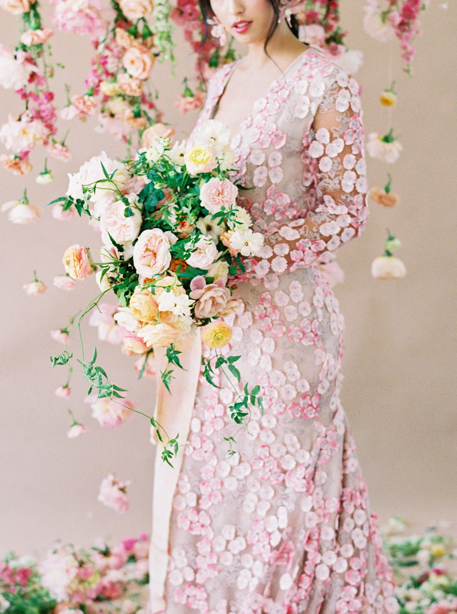 SALLYPINERA_FOURSEASON_BRIDALFASHION_WEDDING_-3.jpg
