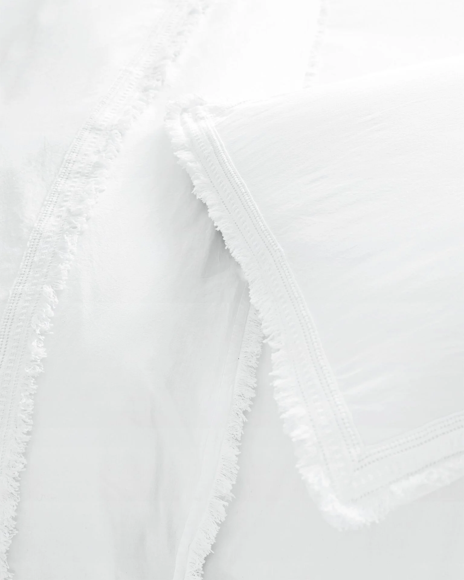 Bedding_Solano_Detail_RDH-80103_Crop_BASE_preview.jpg
