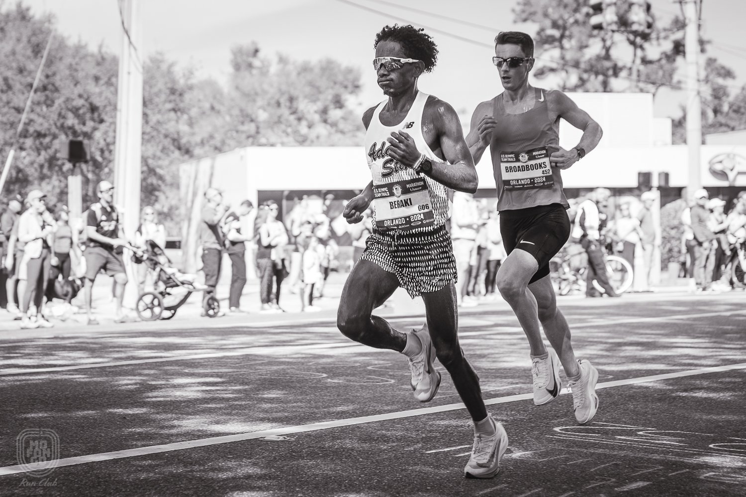  37. Awet Beraki (02:19:32) y Jerod Broadbooks (02:16:20), participando en sus primeras clasificatorias para maratón olímpico. 