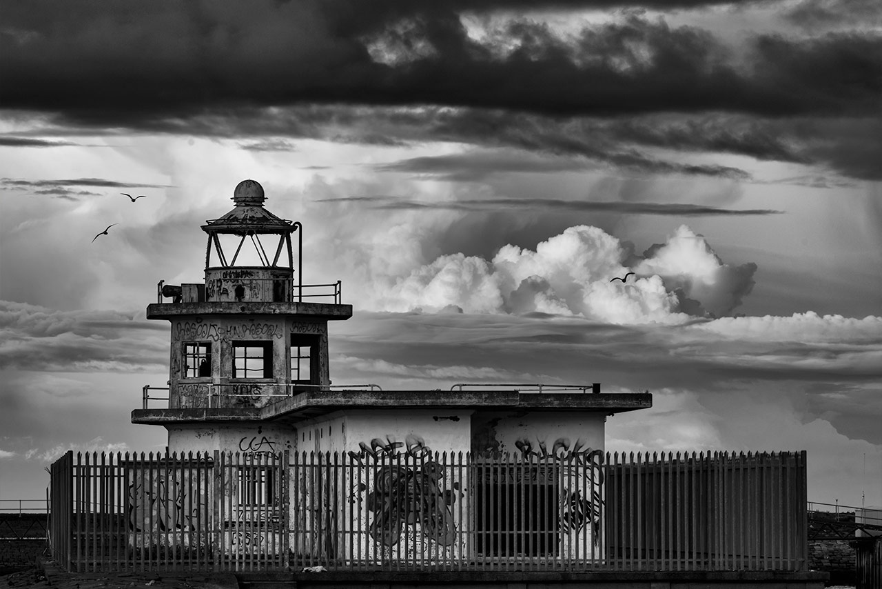 spooky-lighthouse-cloudfud-with-BW-BW-1280-wee.jpg