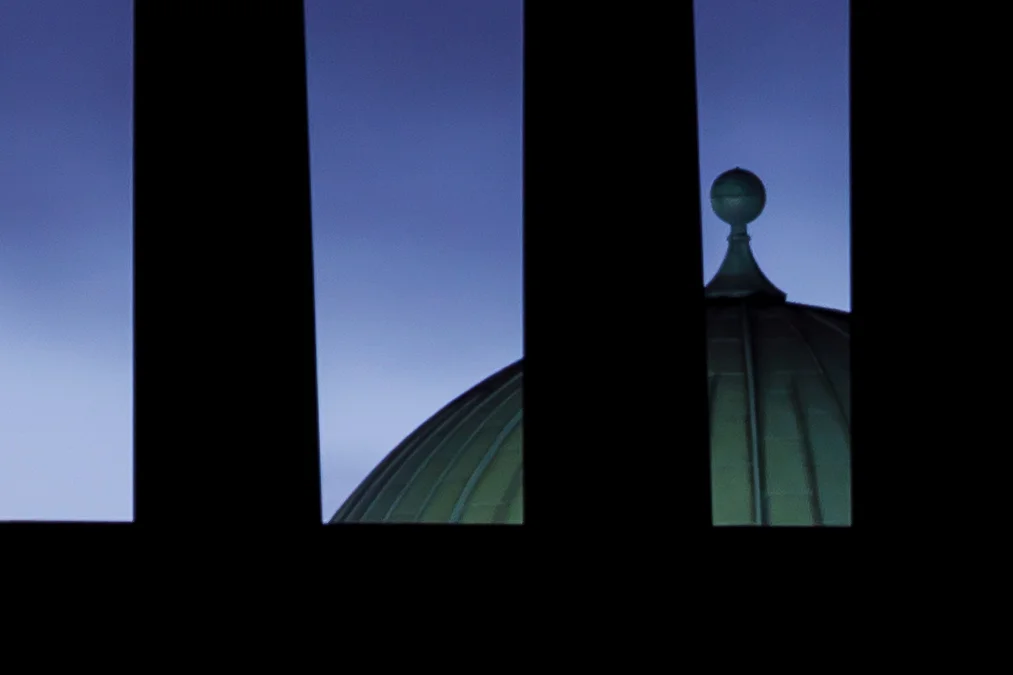 nat-mon-blue-hour-collective-background-detail-1280-wee.jpg