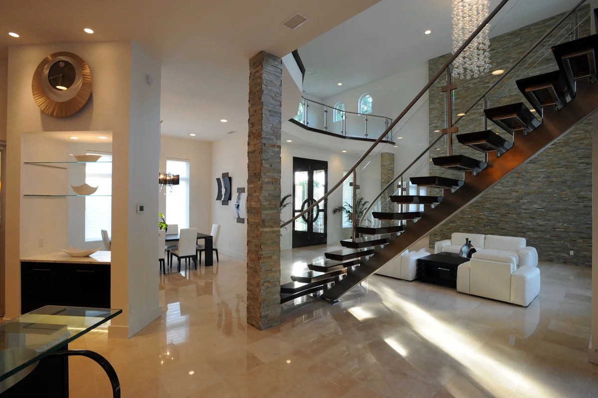 wingate foyer (4).jpg