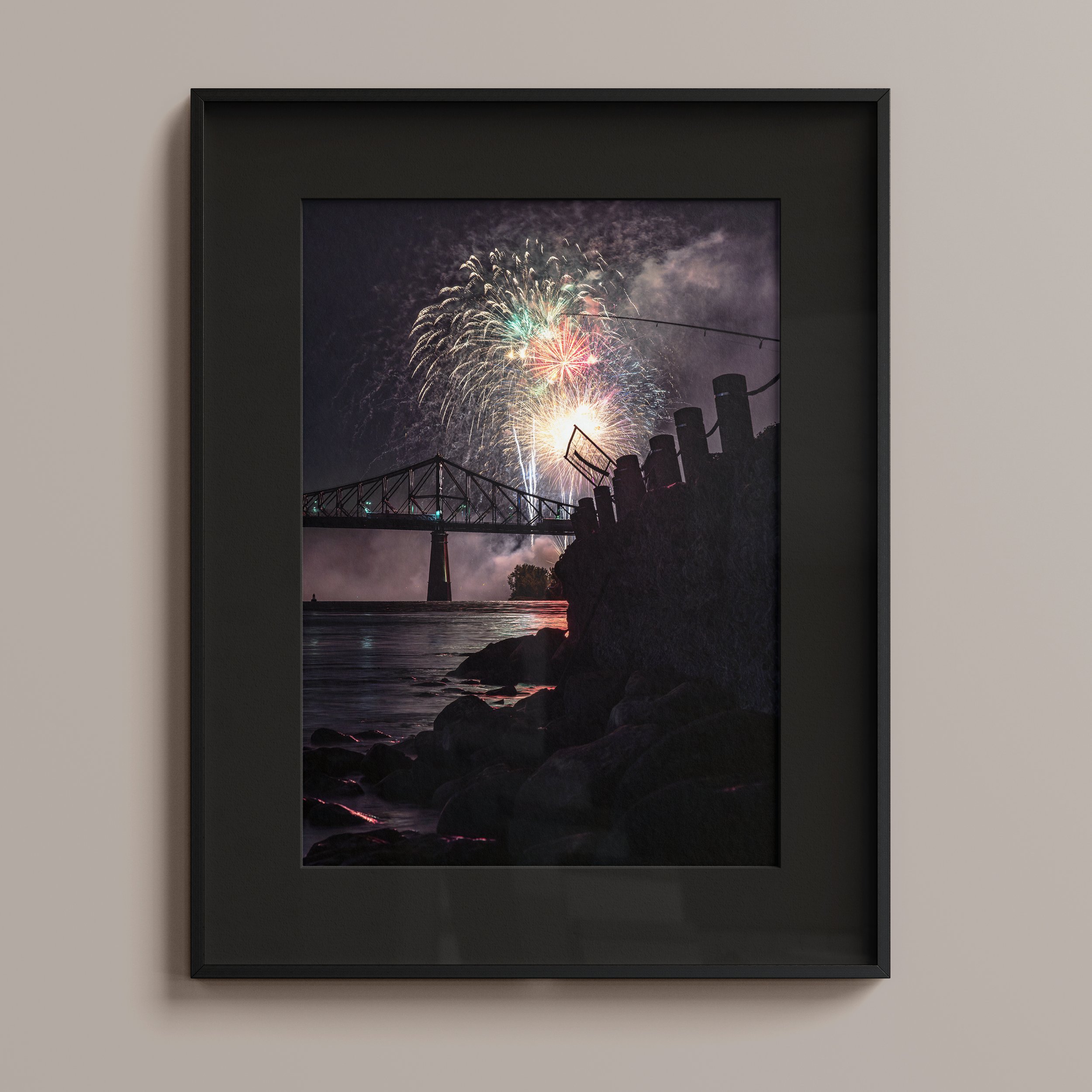 fireworks2_frame.jpg