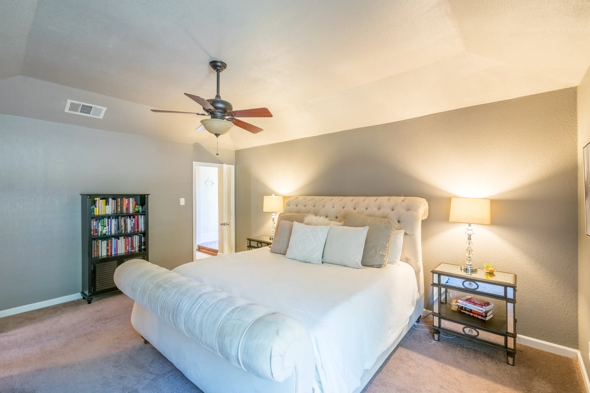 305OakValleyDr_HDR-31.jpg