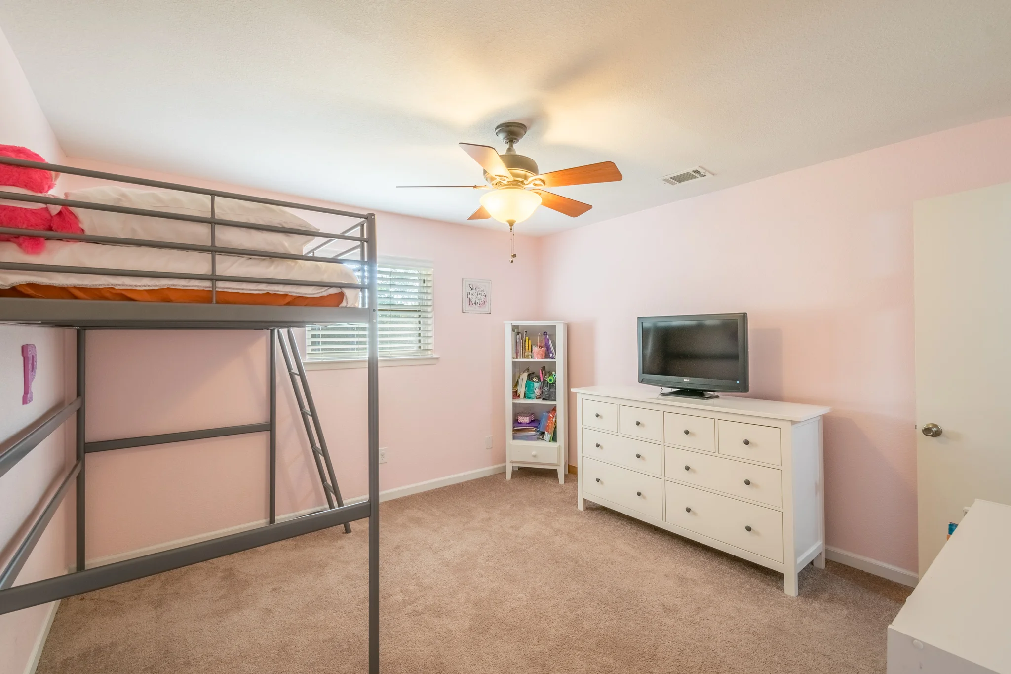 305OakValleyDr_HDR-45.jpg