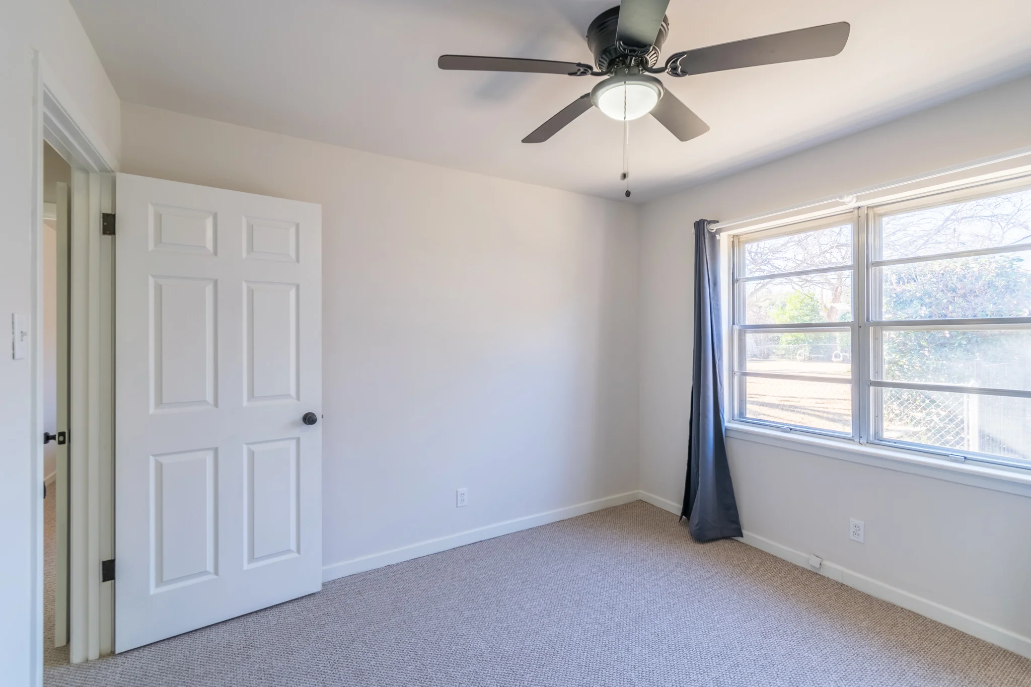 5745WimbletonWay_HDR-18.jpg