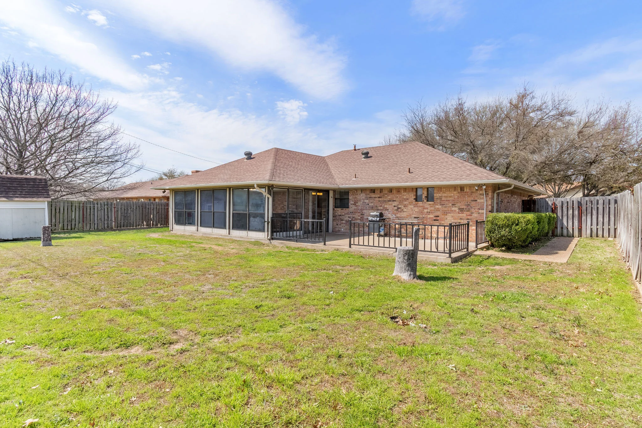 24 Cindy Ln.jpg