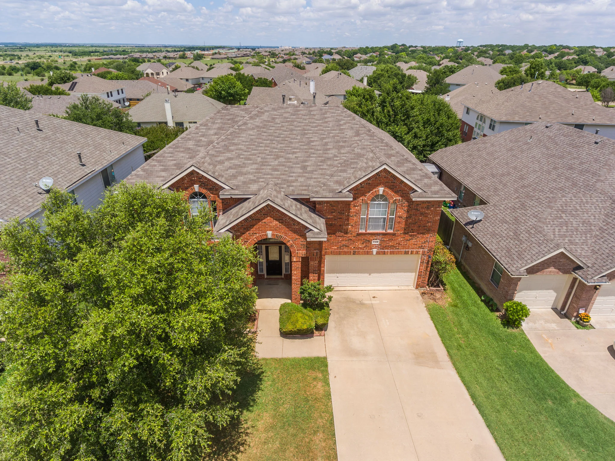 5308SunnywayDr1.jpg