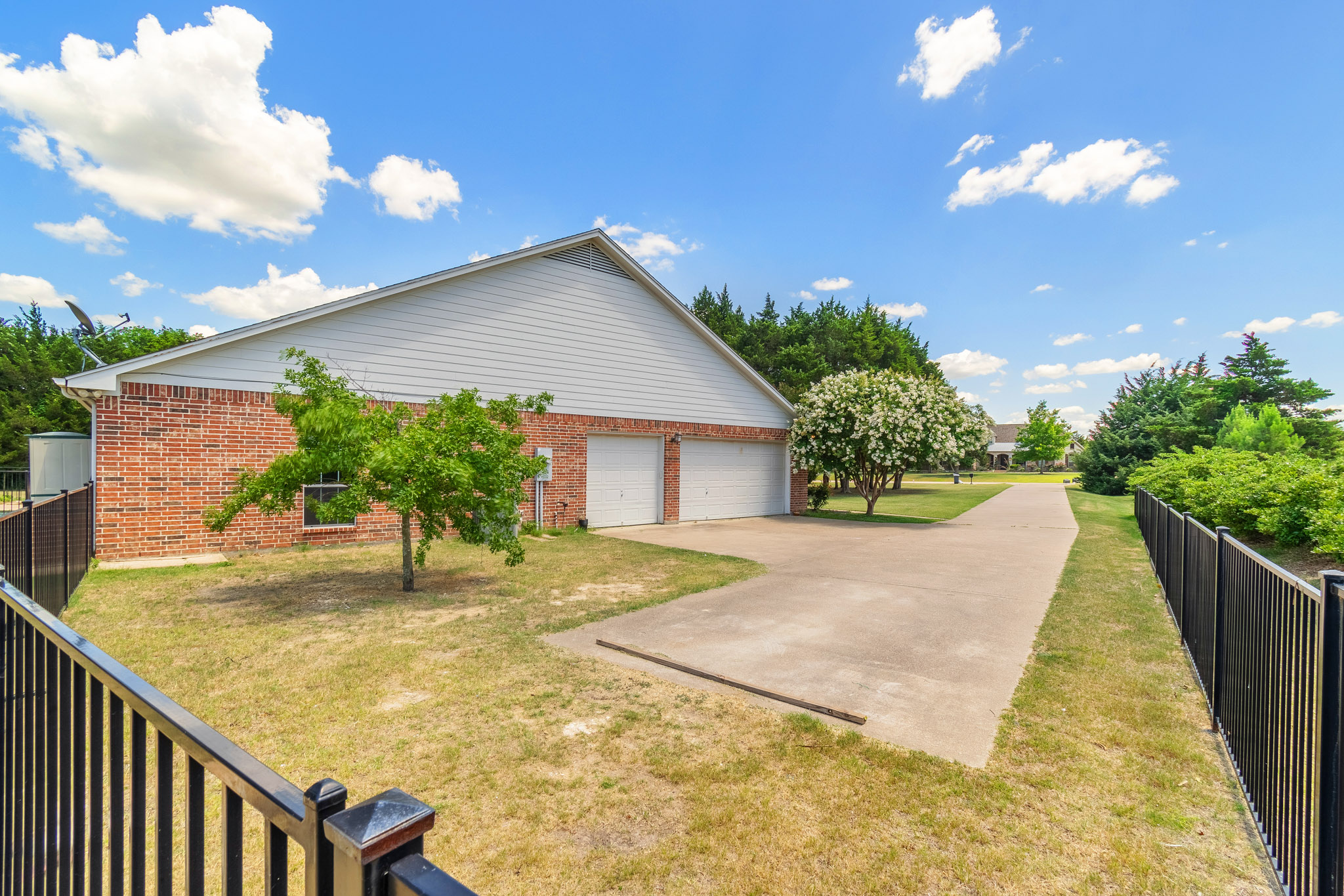 4051 Wisteria 21.jpg