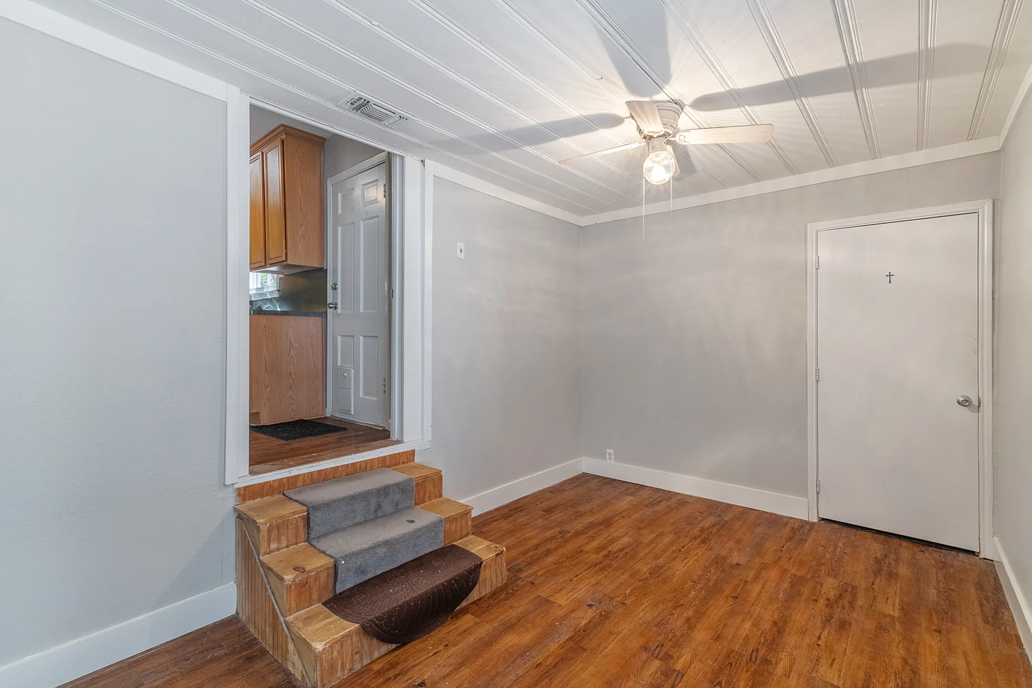 2320 Benbrook 11.jpg