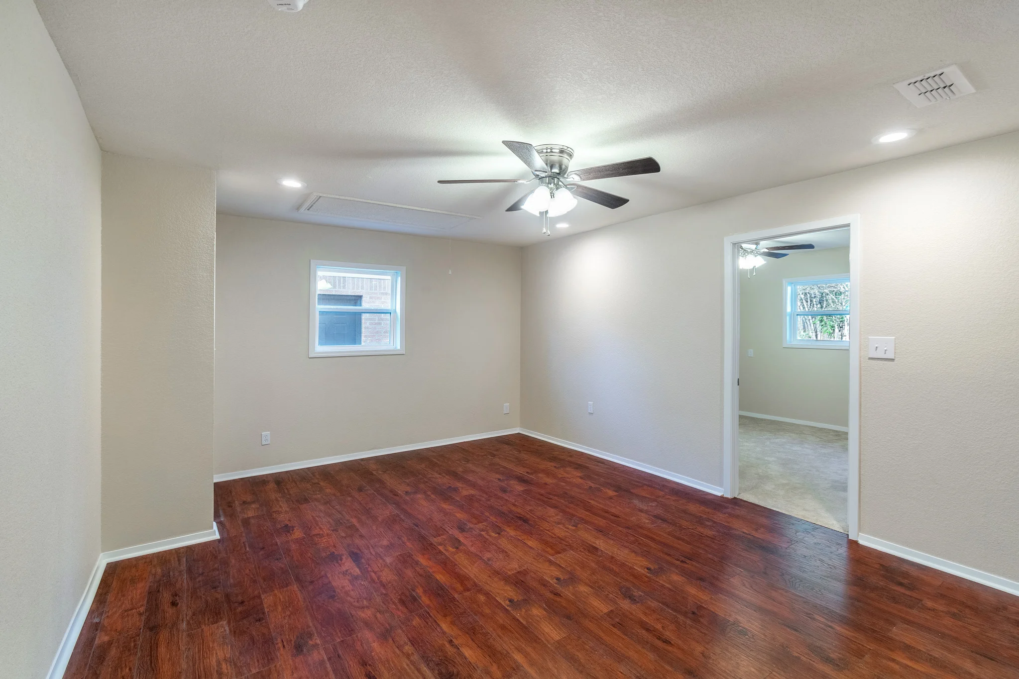 5932WestCrestDr_HDR-35.jpg