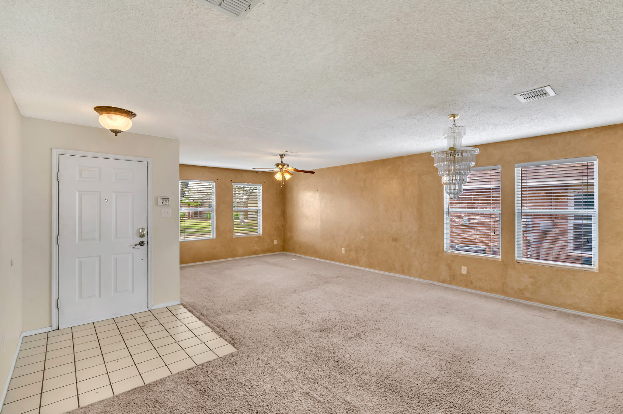 8733 Stonebriar 3.jpg