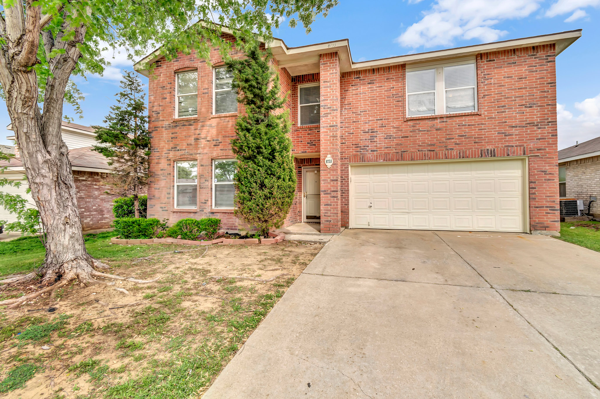 8733 Stonebriar 24.jpg
