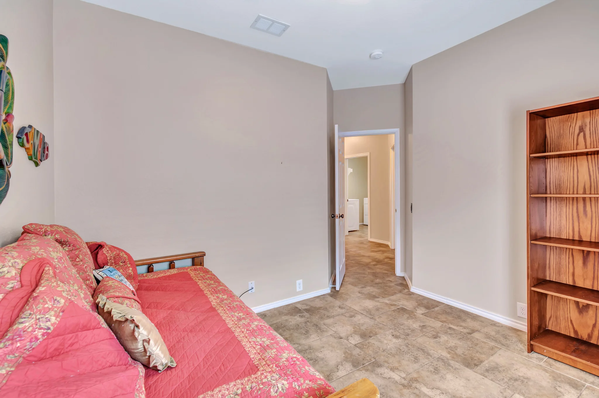 2309AberdeenAve_HDR-25.jpg