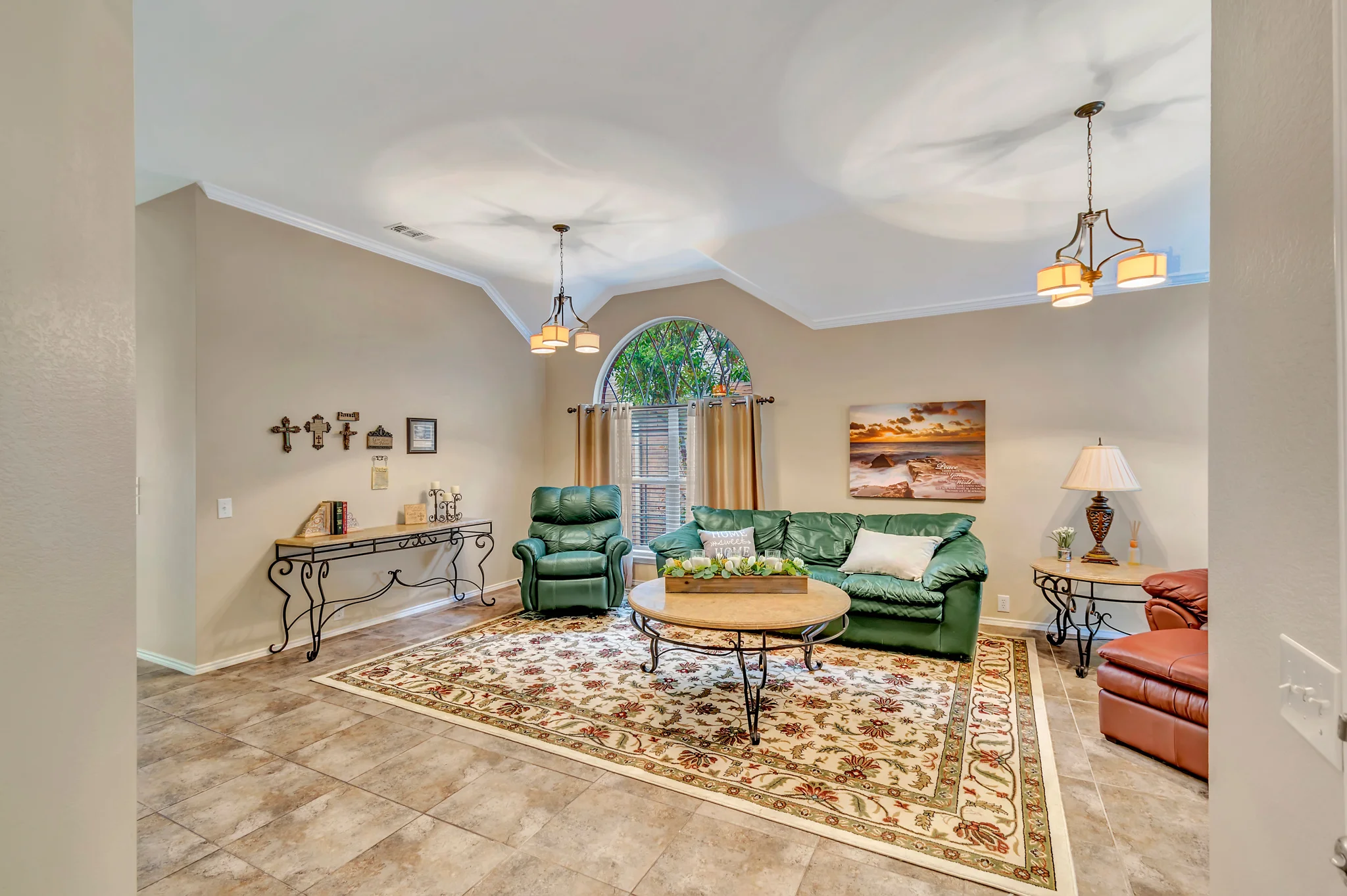 2309AberdeenAve_HDR-7.jpg