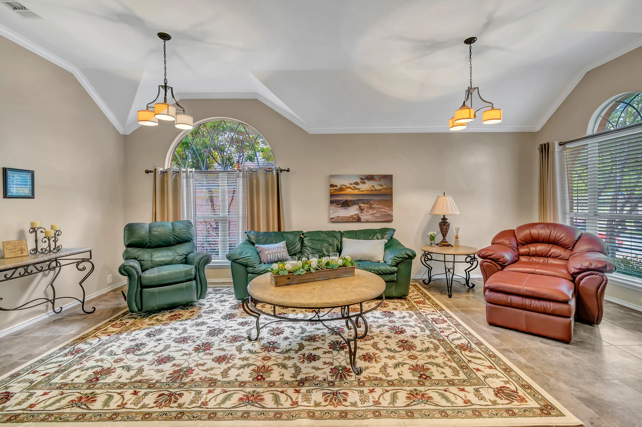 2309AberdeenAve_HDR-9.jpg