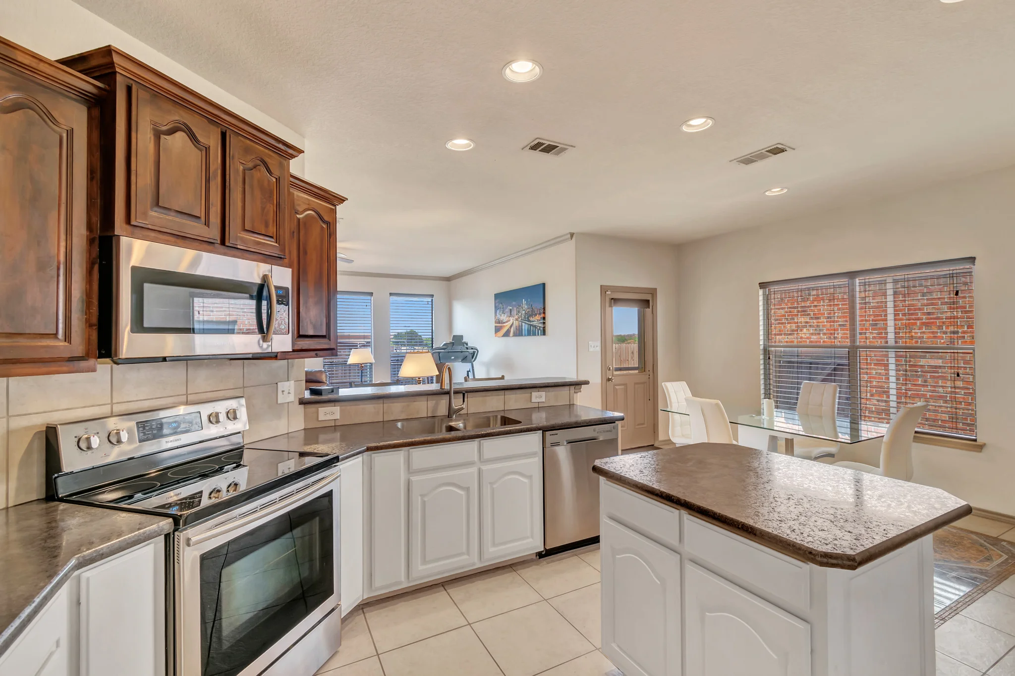 1124 Sunderland Lane 10.jpg
