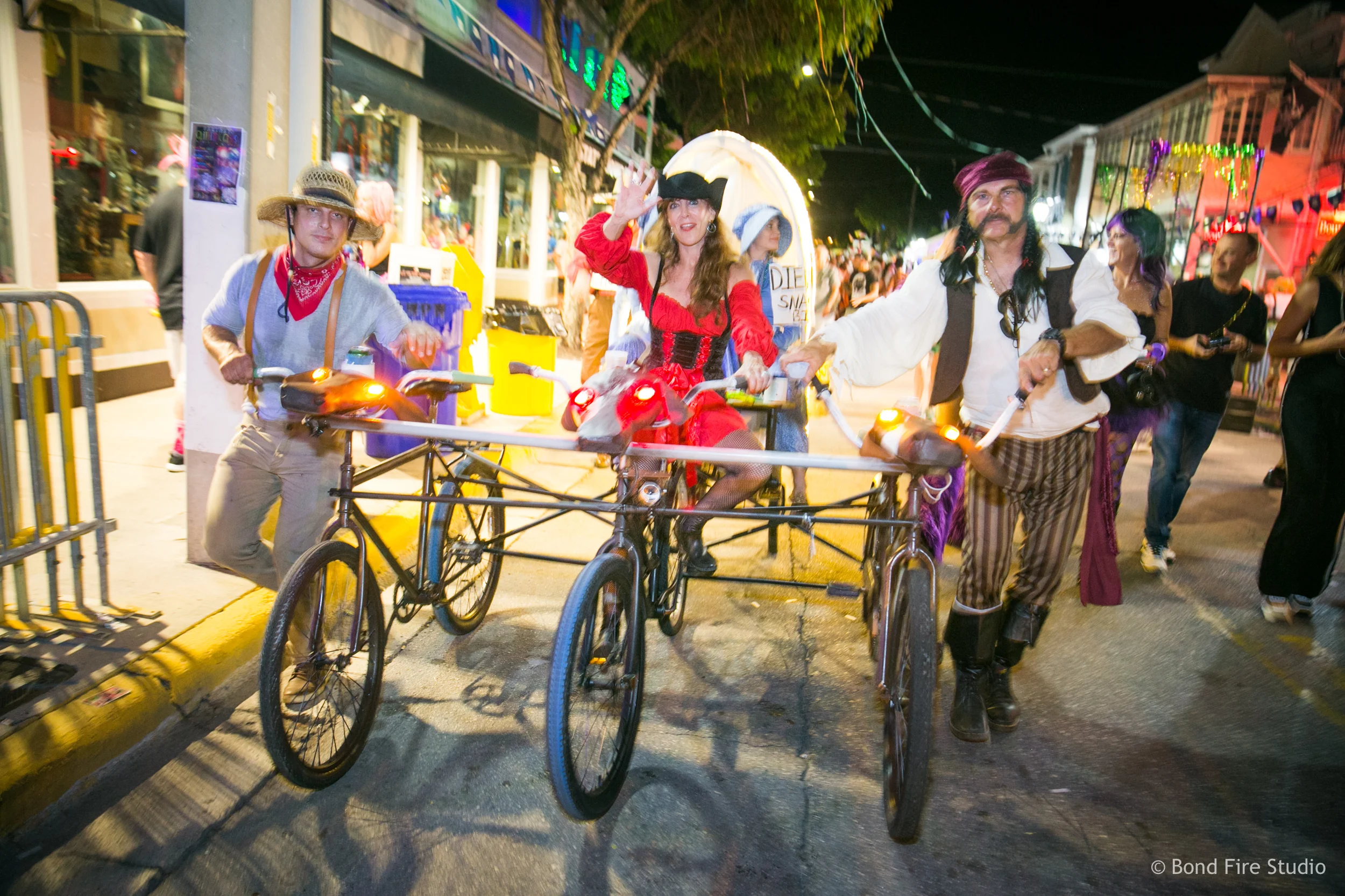 MasqueradeMarch_181026-122_4281_BondFireStudio.jpg