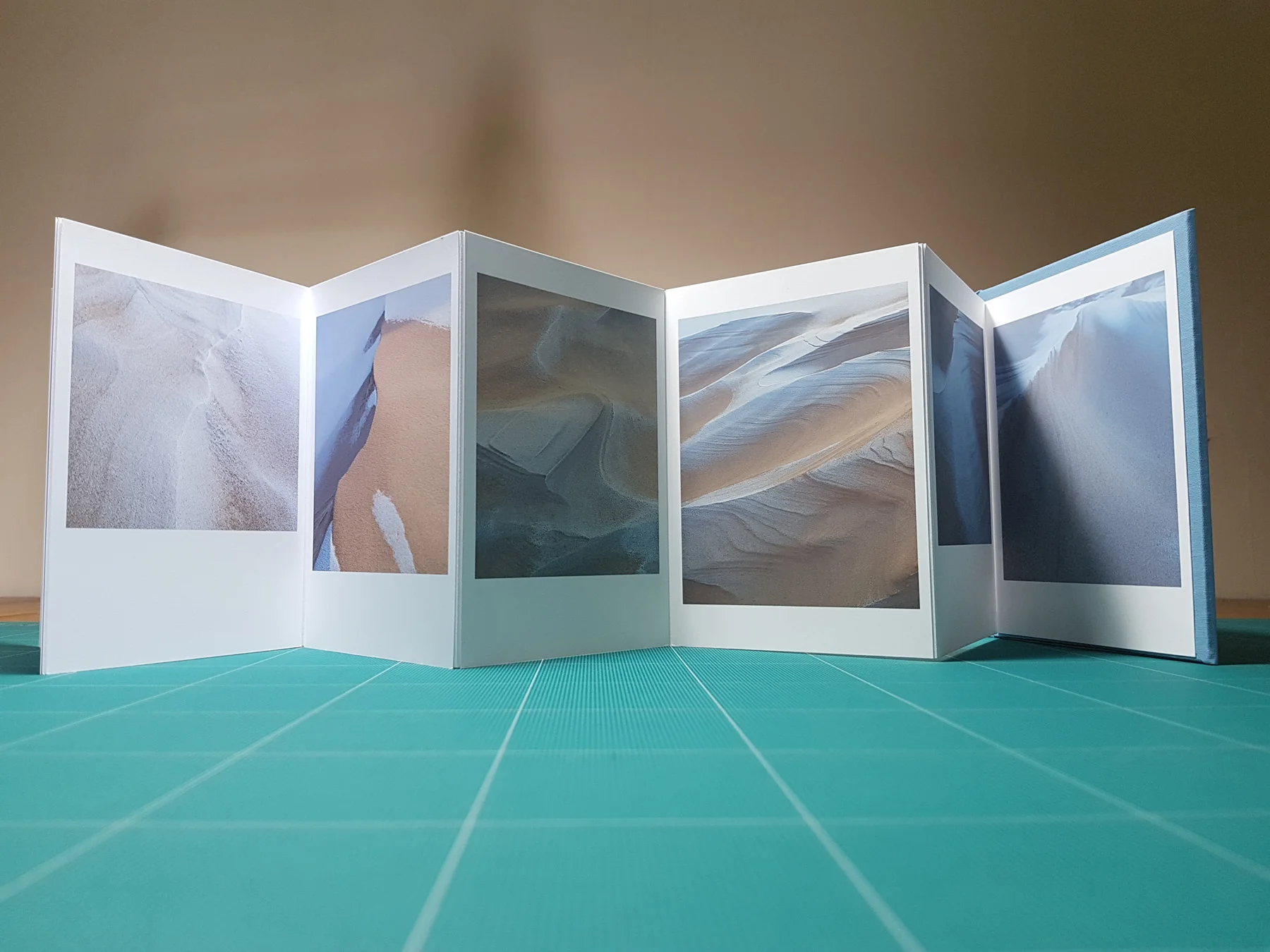 Frosted Sands interior concertina
