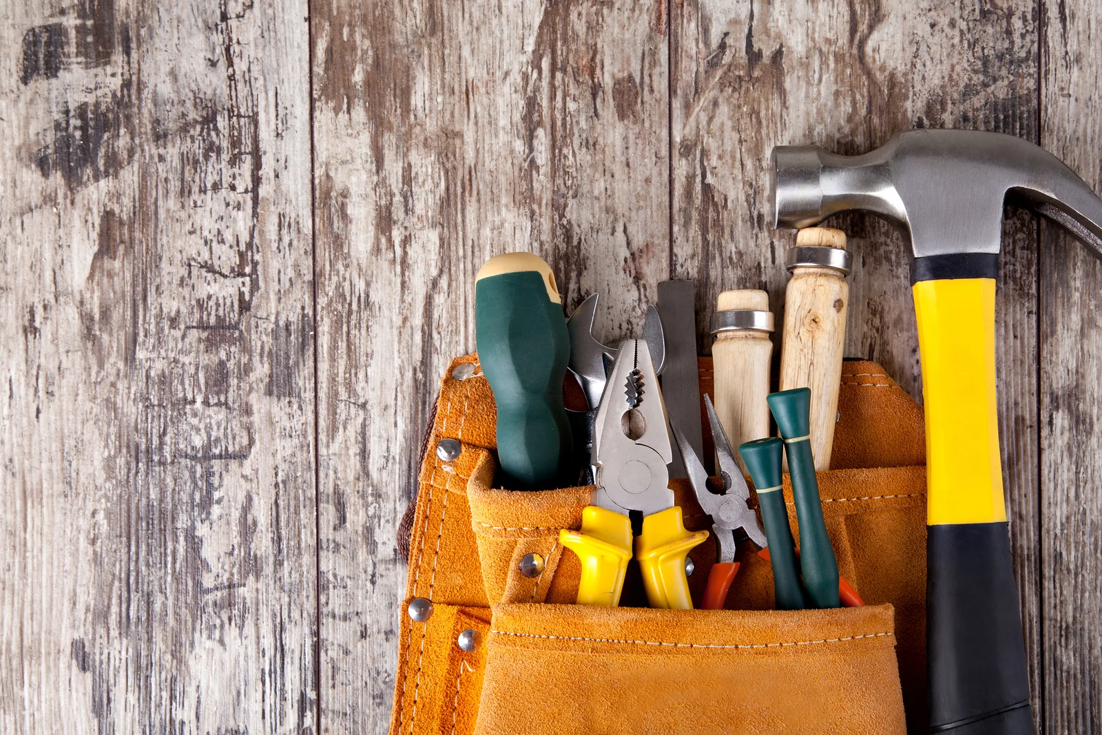 bigstock-set-of-tools-in-tool-box-on-a--51238249.jpg