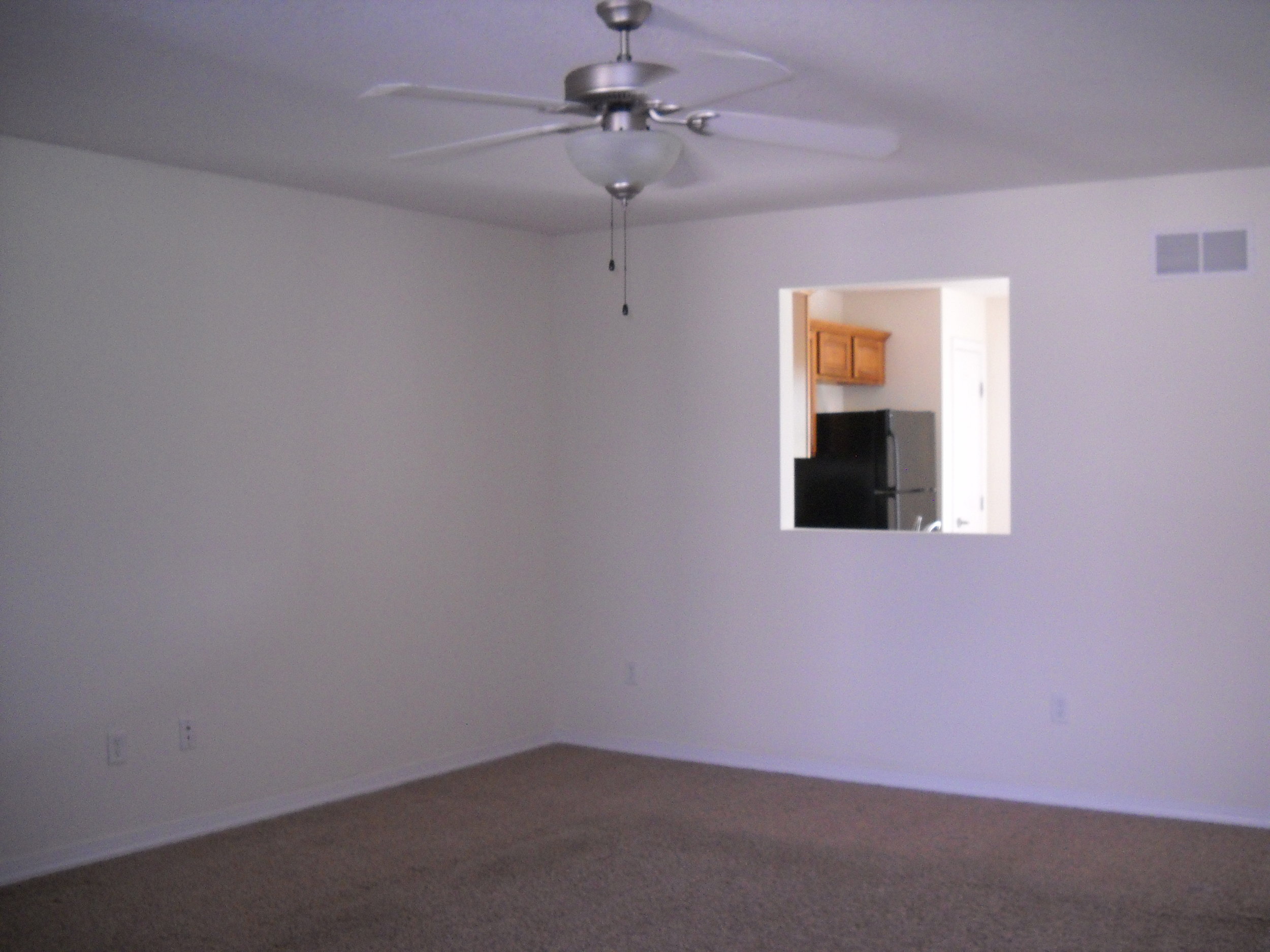 FamilyRoom.jpg