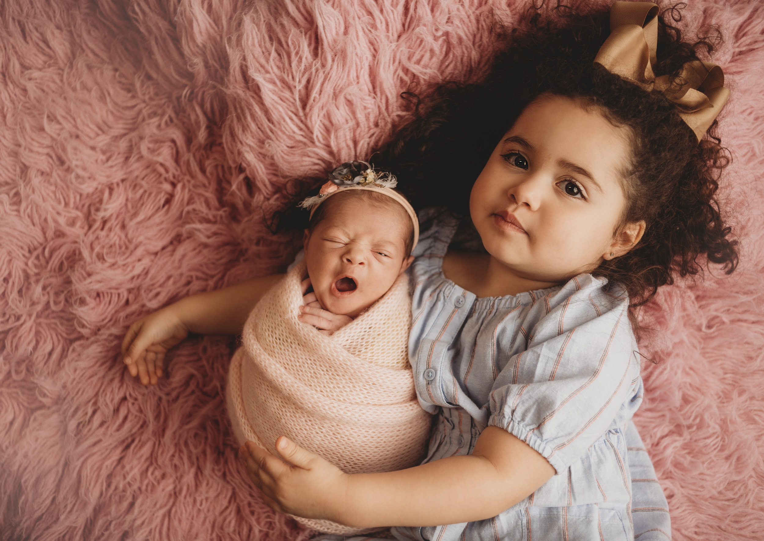 Such beautiful little girls. <3