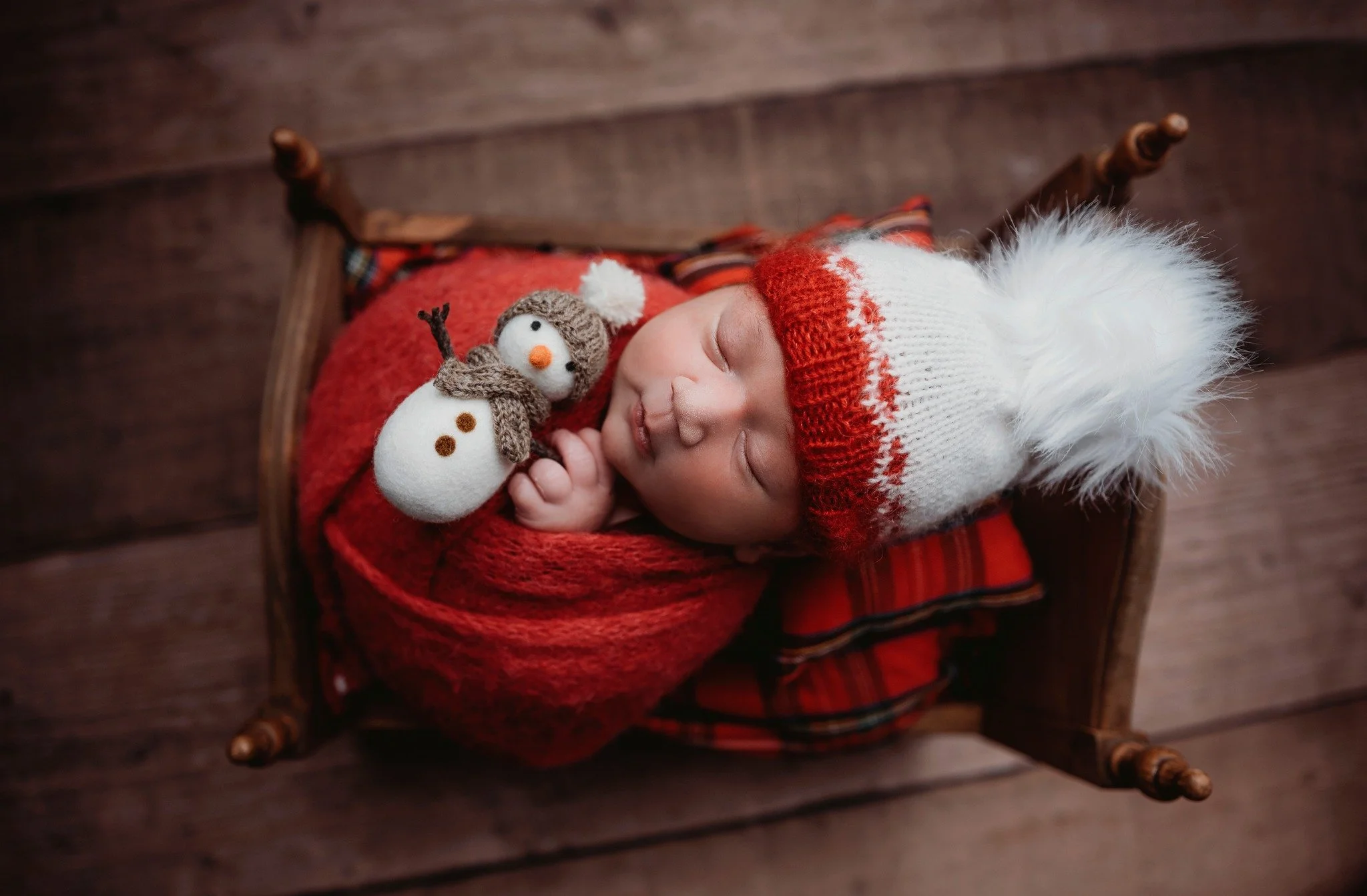 Christmas is coming! LOVE Christmas set ups. It makes me so happy. 😍

www.kristinabanksphotography.org