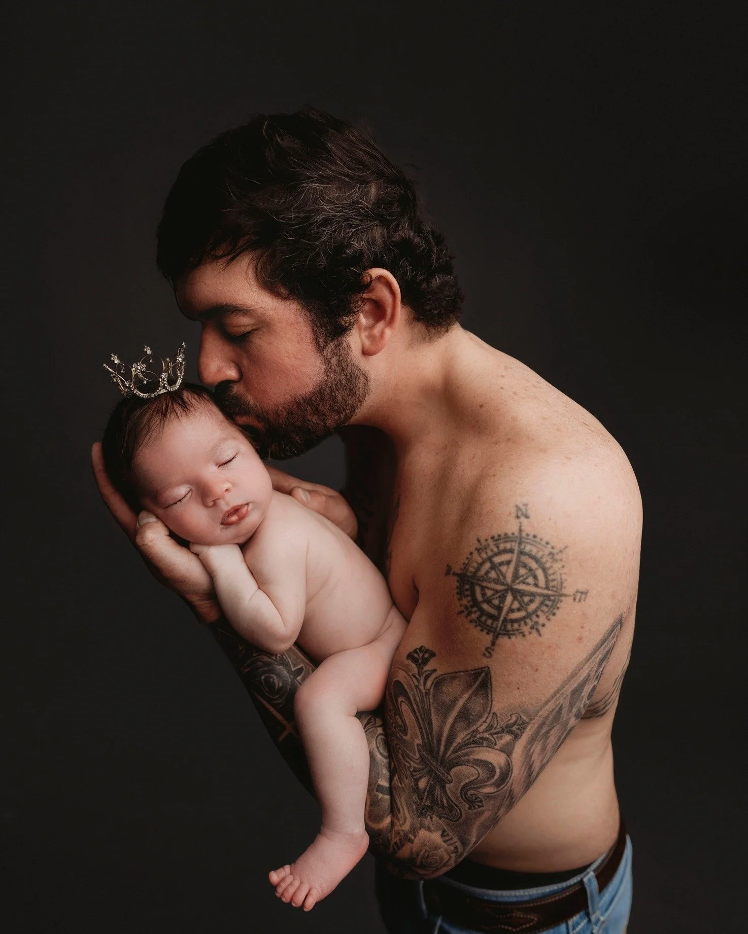 Look how tiny she is! I seriously love this pose. 😍

If you are due April-June, we have a few newborn spots left. We are limited on spots until June. It is always best to schedule in advance. 
www.kristinabanksphotography.org