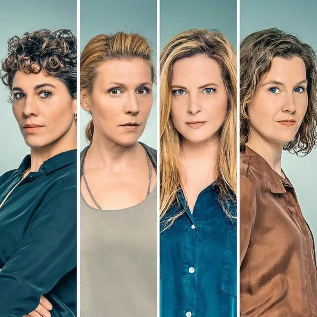      

 
   "Mit Bravour"  Tittelbach TV Kritik zum ARD Start ab 14.2. im Ersten Deutschen Fernsehen.   Eine der zwei Serien des Monats gehört in die Top Five im Februar: Da ist  „Tage, die es nicht gab“ , die einmal  mehr  auf ein Frauen-Quartett (W