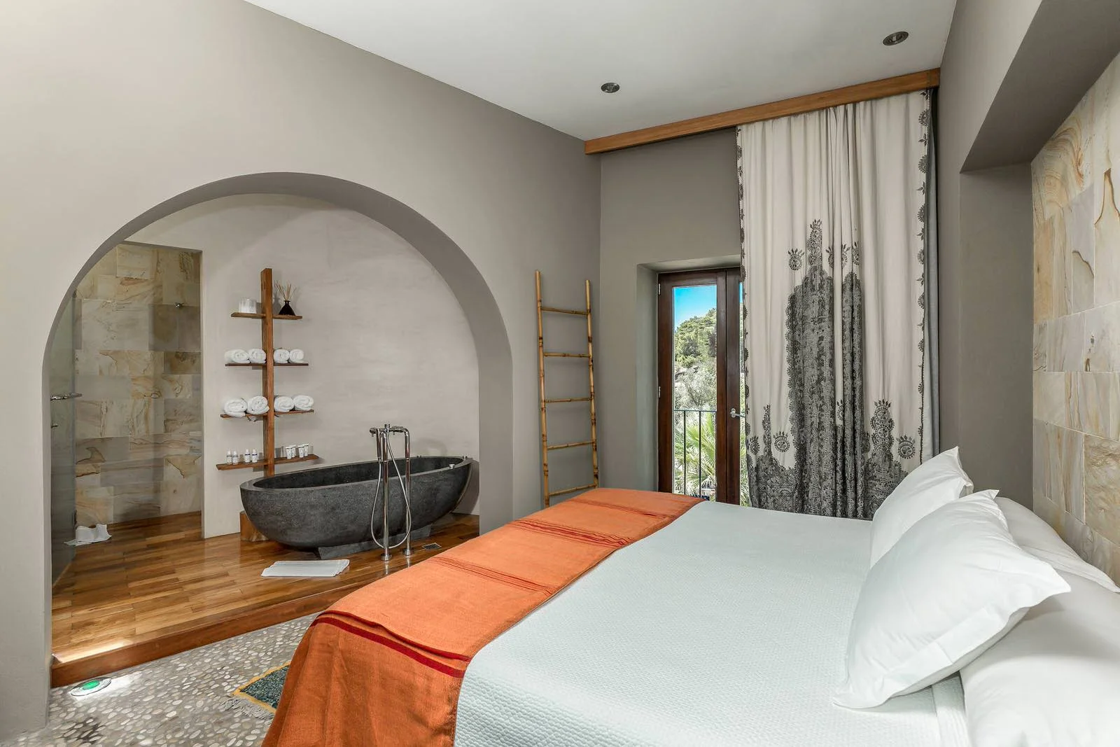 the_giri_residence_ibiza_luxury_hotel.jpg