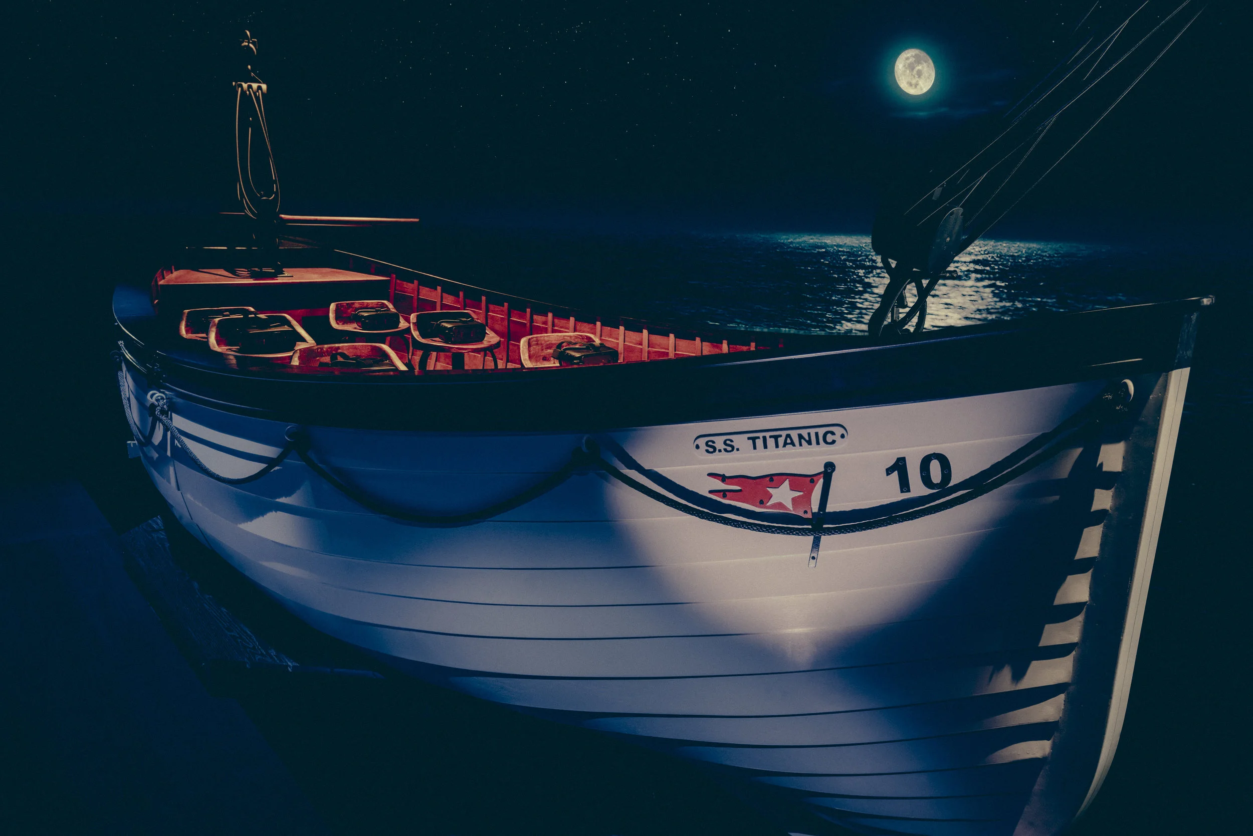 Titanic-2.jpg
