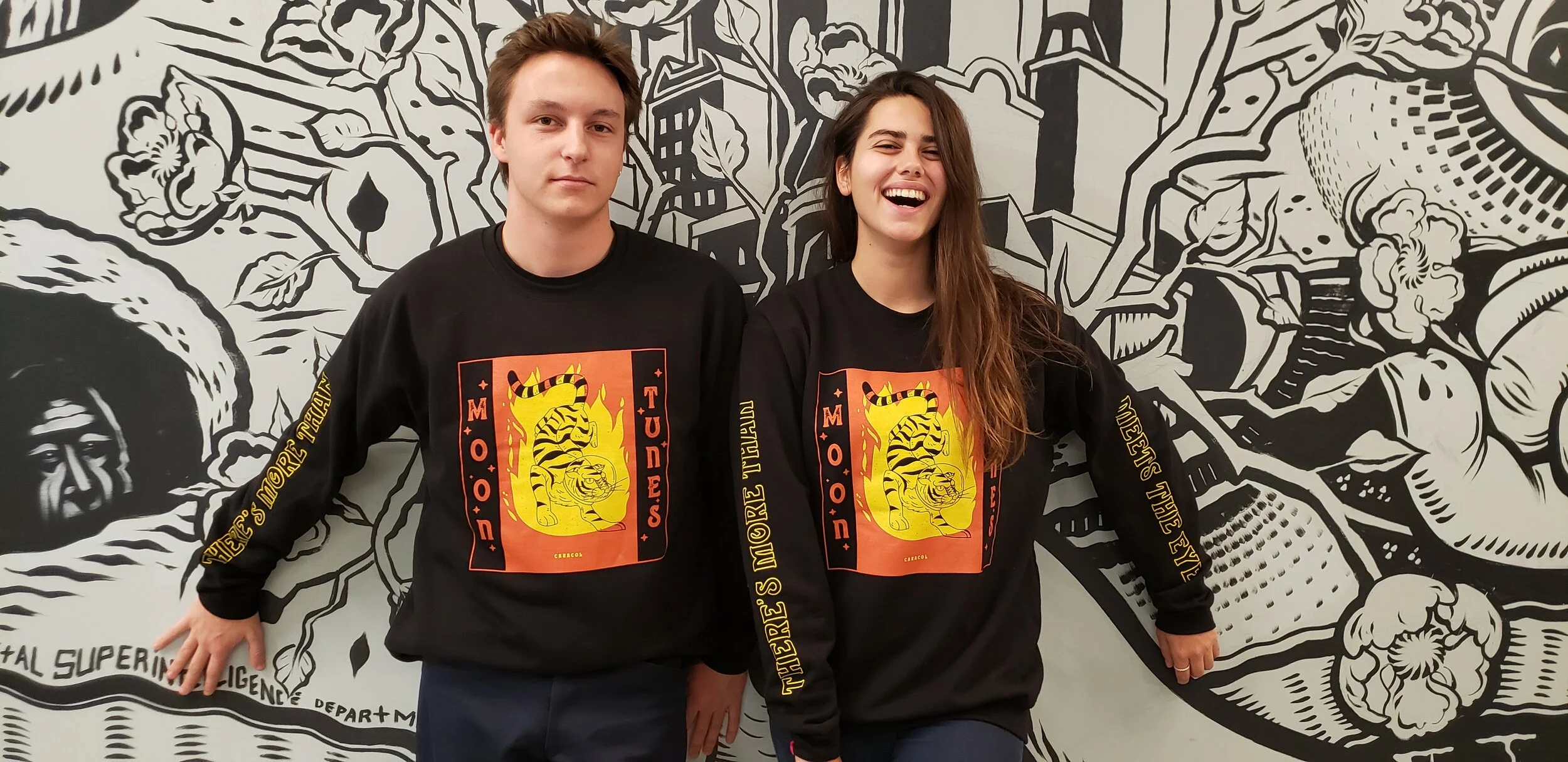 MOON TUNES Crewneck (Unisex)