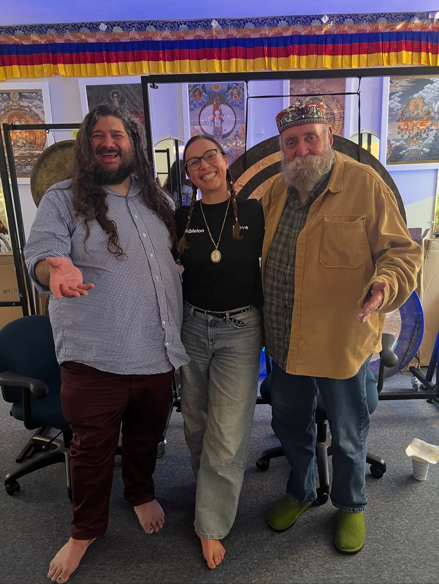 โจ It would be hard to explain Gong Camp in a few words. Let me just drop these: transformation, enlightenment, inspiration, creativity, community, history, culture, beats, drumming, musicality, healing, perception, legend, depth, magic. Forever in my