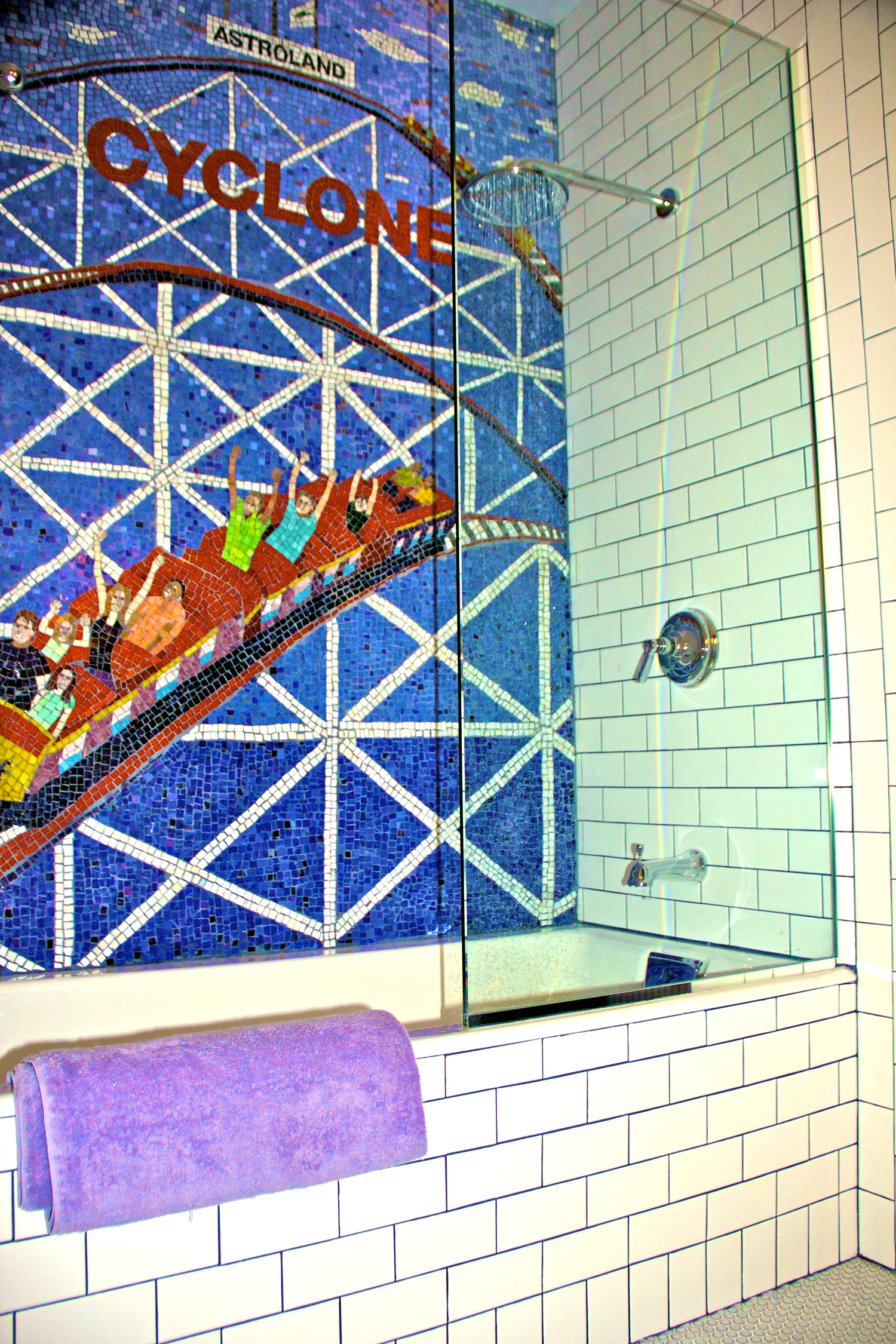 Beth+Bathroom+Tub.jpg.png