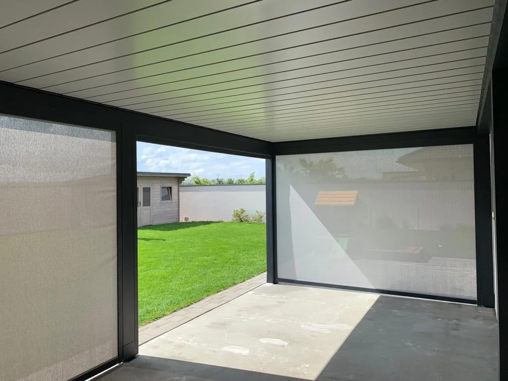 motorized-pergola-louvers-screens.jpg