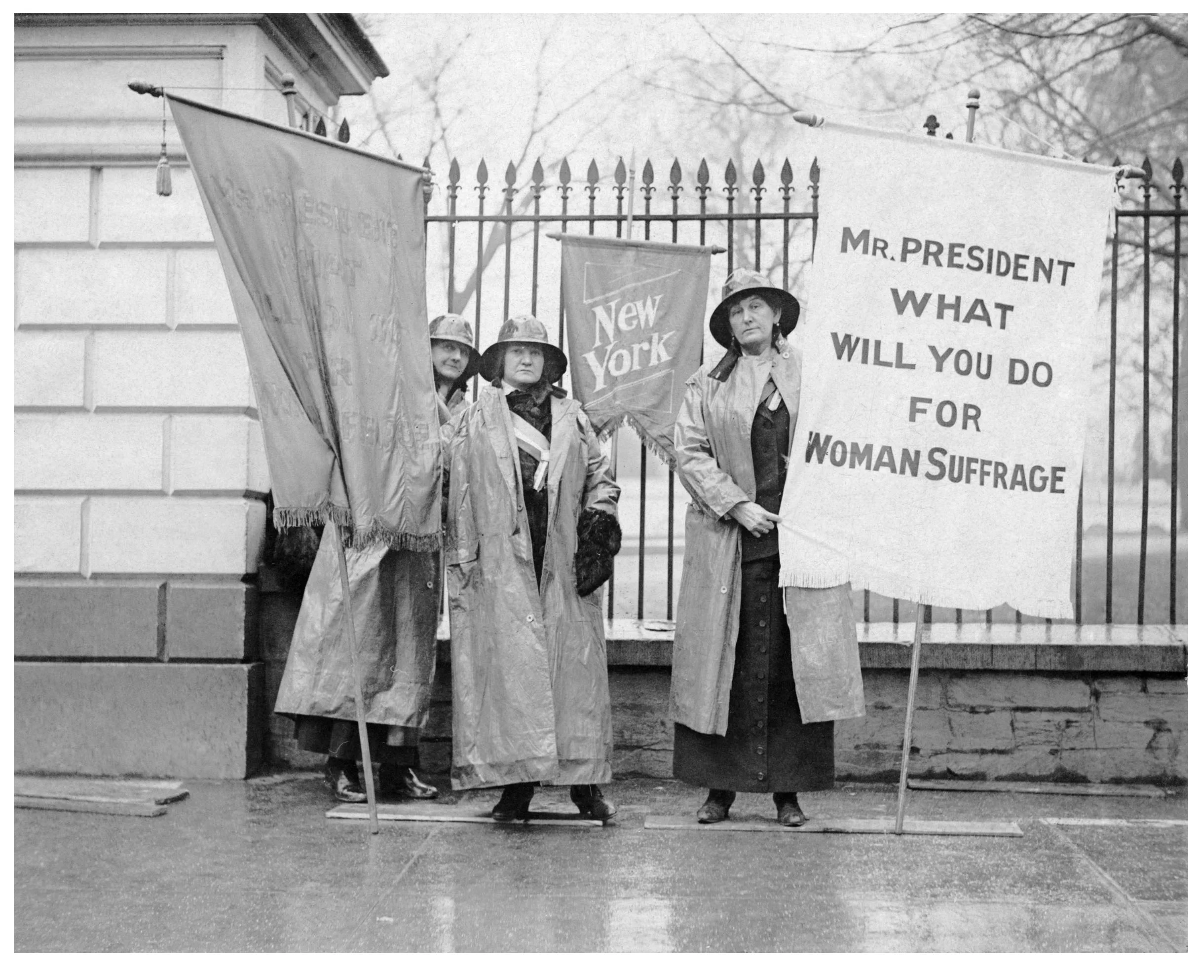 Lesson Plan: "Taking a Stand: Woman Suffrage and Protest at the White House" Grade level: 9th-12th Source: National Women's History Museum