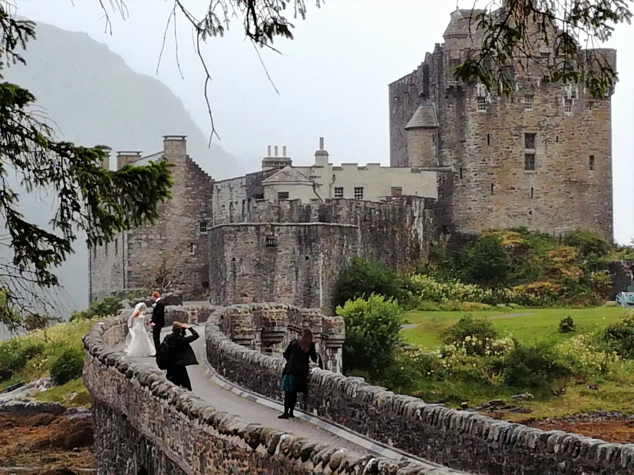 Eilean Donan Castle - Tour & Walk in small groups - Roaming Scotland..jpg