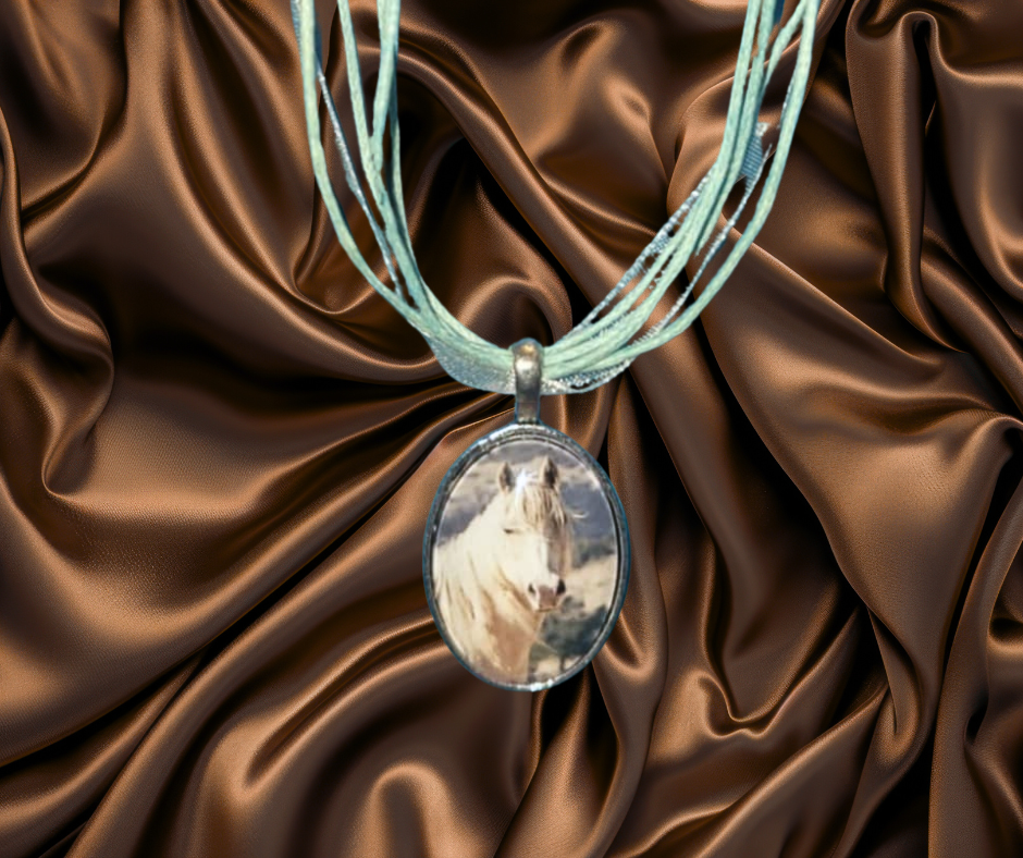 Clouds Encore_Sm Oval.png