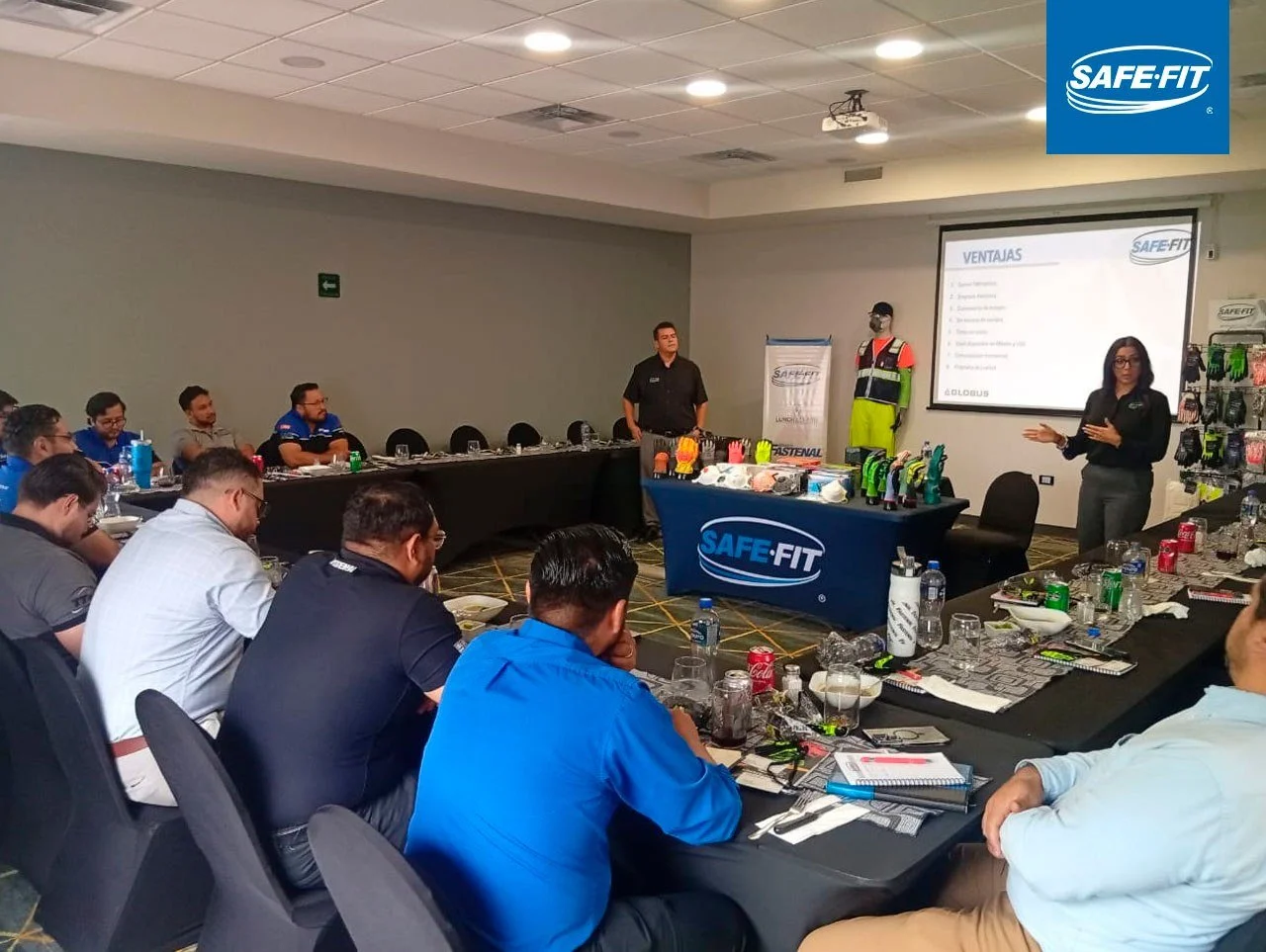 En d&iacute;as pasados llevamos a cabo una sesi&oacute;n de Lunch &amp; Learn con @fastenal_mx Fastenal Mexico , donde tuvimos la oportunidad de presentarles lo mas nuevo de productos SAFE FIT.

Durante la capacitaci&oacute;n, compartimos informaci&o