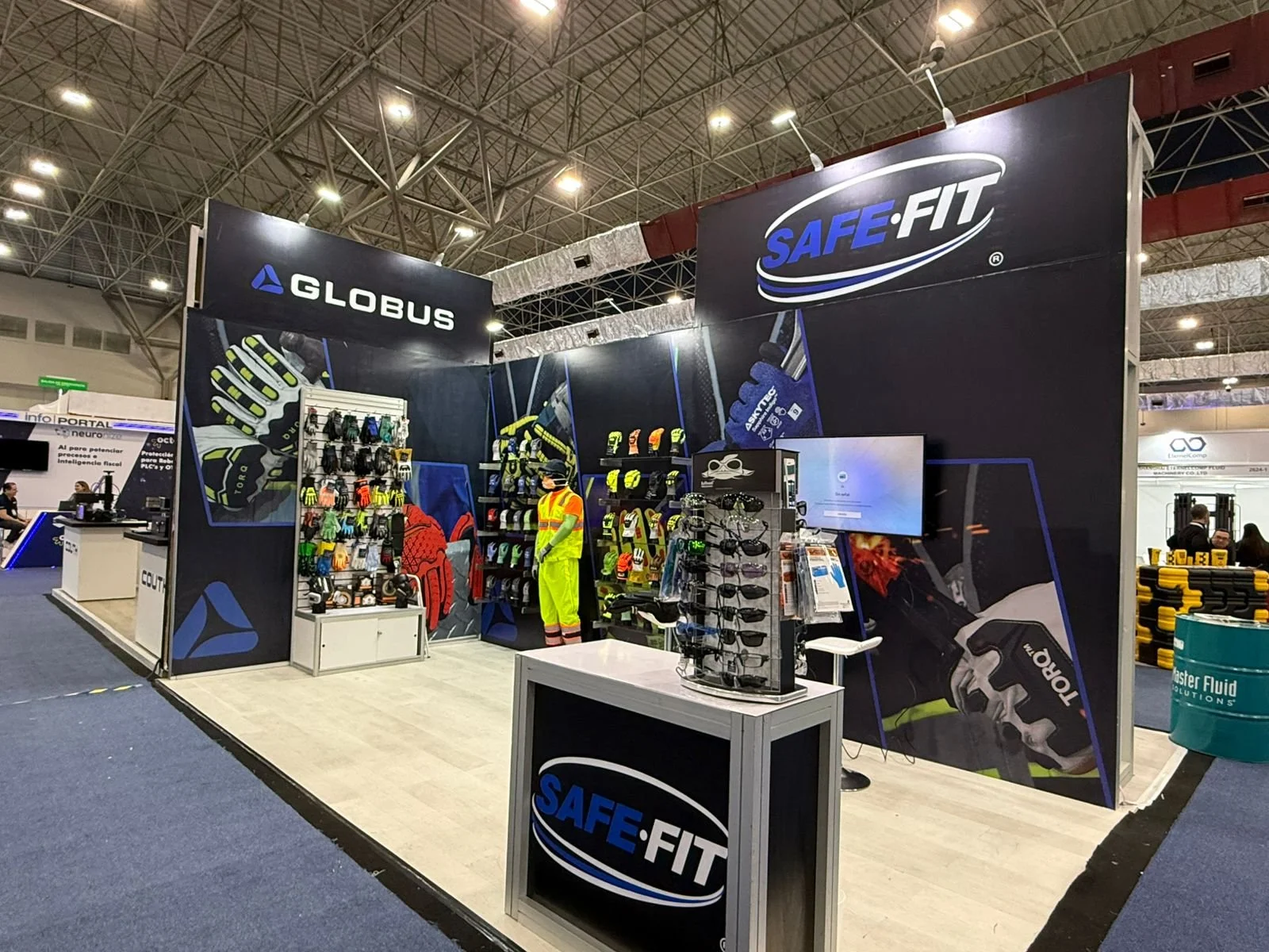 Stand listo y puertas abiertas en Expo Manufactura Monterrey 2026.

Te esperamos para conocernos, compartir soluciones en seguridad industrial y demostrar que siempre se puede ir un paso m&aacute;s all&aacute;.

Esto es SAFE FIT: compromiso, calidad 