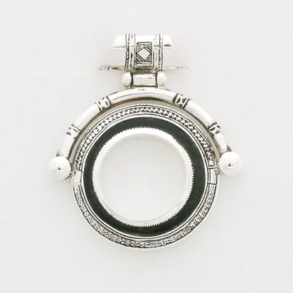 necklace-circular onyx.jpg