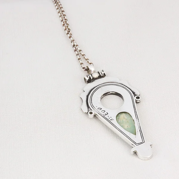 Large-Silver-Point-with-Blue-Stone-3.jpg