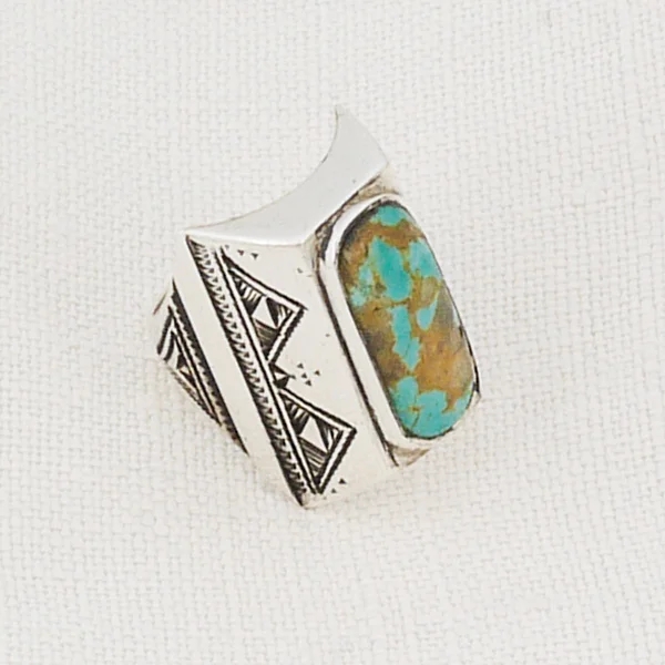 Oval-Turquoise-Ring-0.jpg