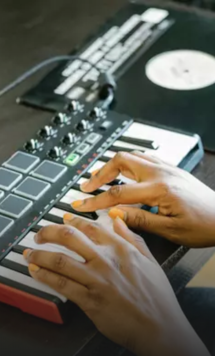 Make Beats with a DJ