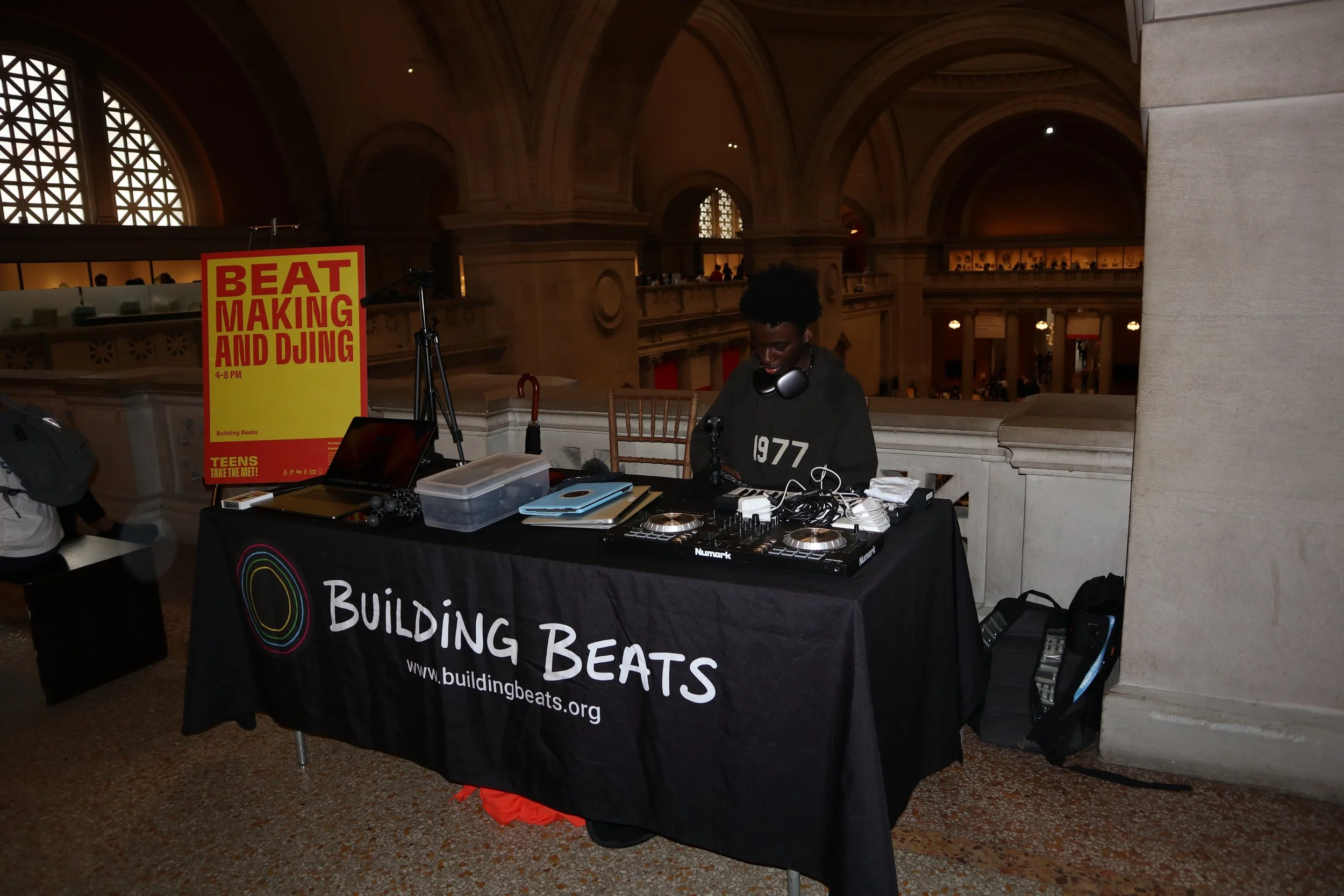 bbLeaders — Building Beats