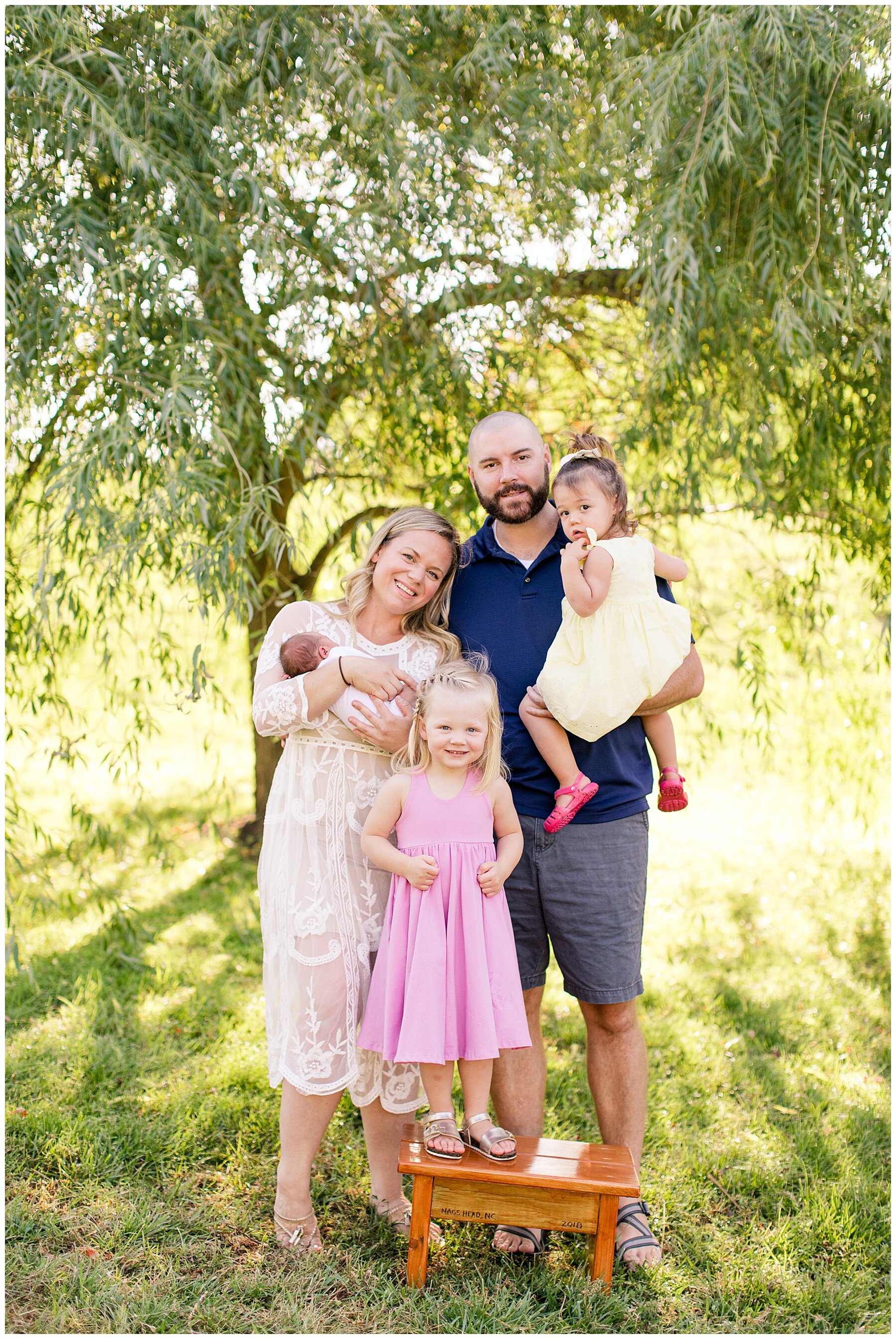 Outdoor Newborn Session_0033.jpg