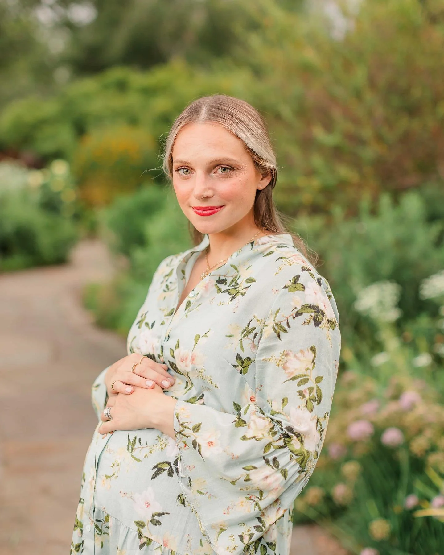 Maternity sessions let me get to know your family so that you are comfortable and know what to expect for your newborn session. Not to mention they are a wonderful way to document your pregnancy! I loved getting to know this couple even if I was shoo